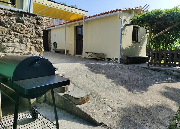Vakantiehuis A Casina Do Rio Neda